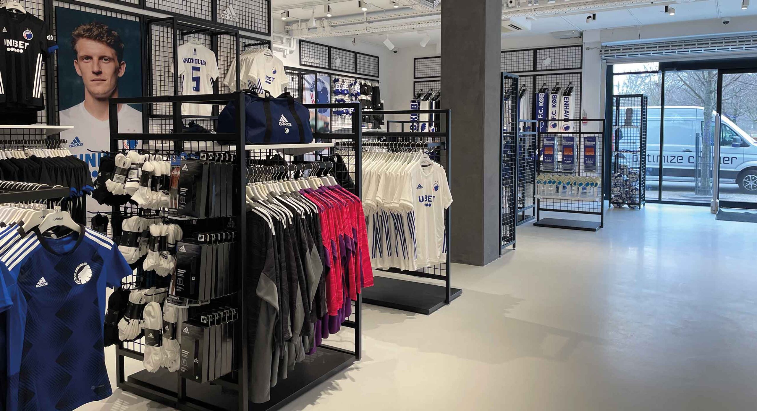 butiksstandere i F.C.K Fanshop