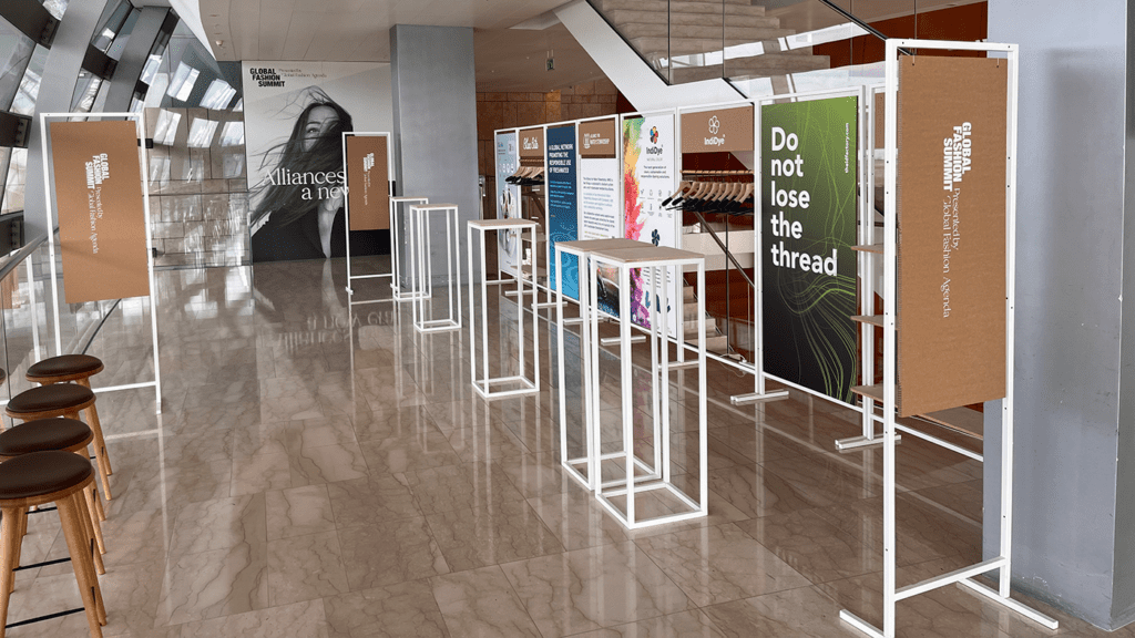 GFA garderobe med skilte